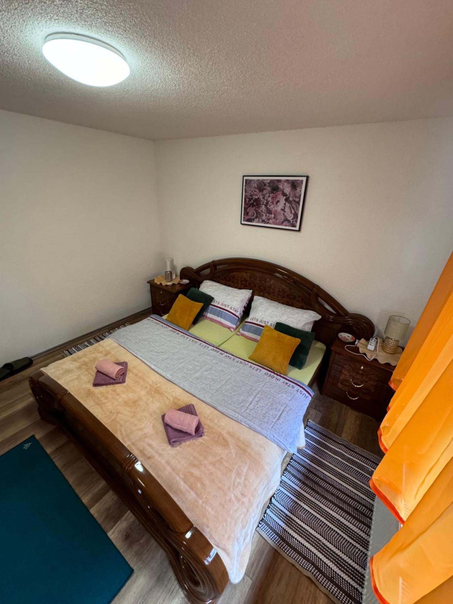 Apartman Josip Gospic Ngoại thất bức ảnh