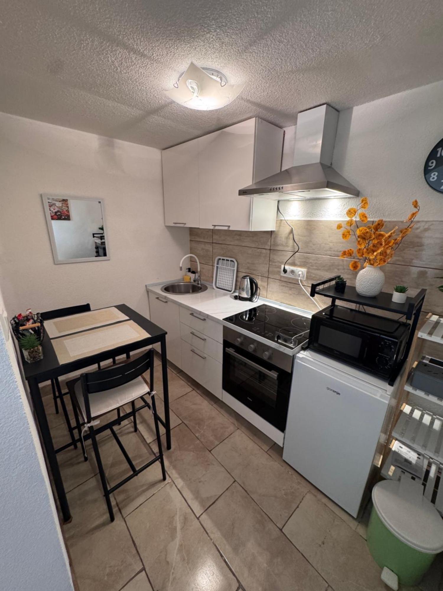 Apartman Josip Gospic Ngoại thất bức ảnh