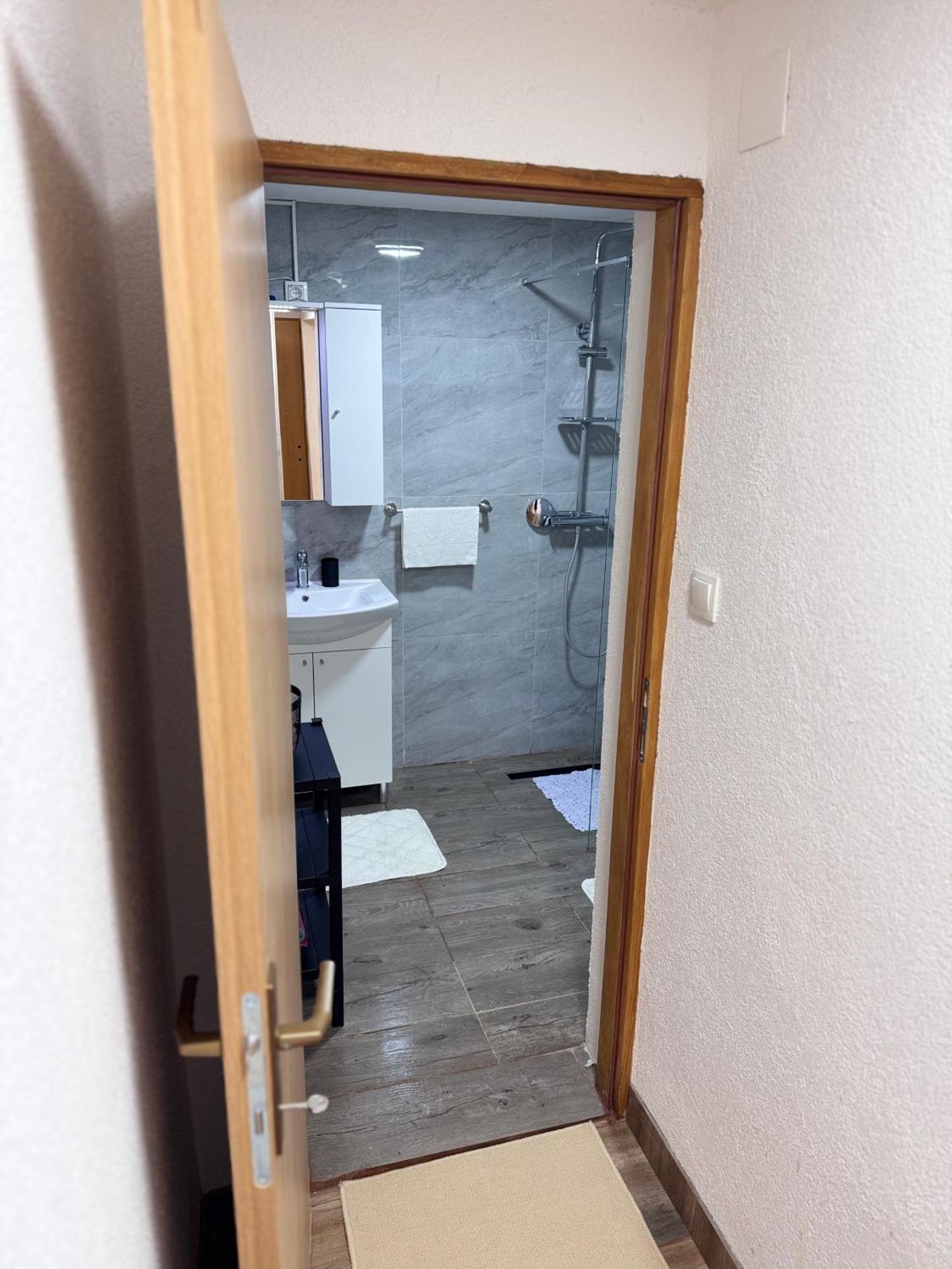 Apartman Josip Gospic Ngoại thất bức ảnh