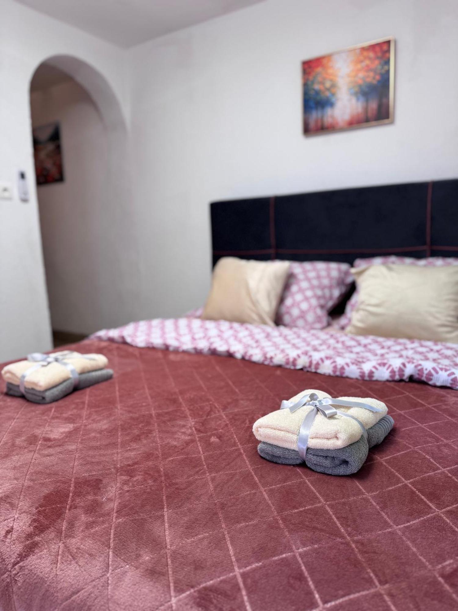 Apartman Josip Gospic Ngoại thất bức ảnh