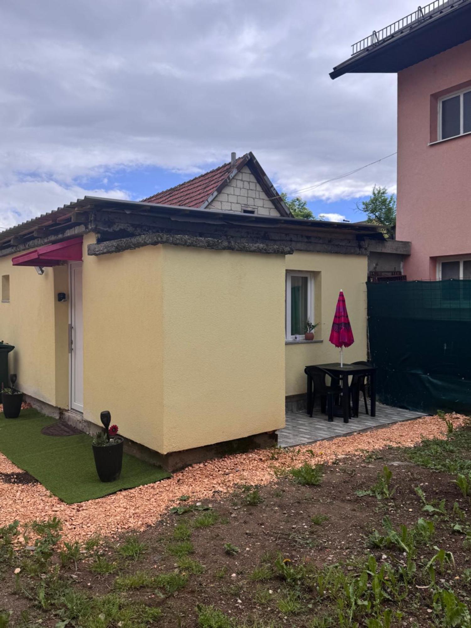 Apartman Josip Gospic Ngoại thất bức ảnh